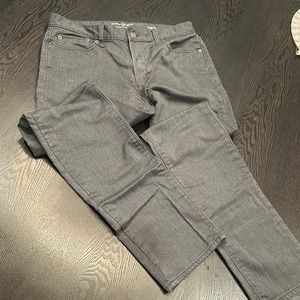 Banana Republic “travel jeans” 32x32 slim fit
